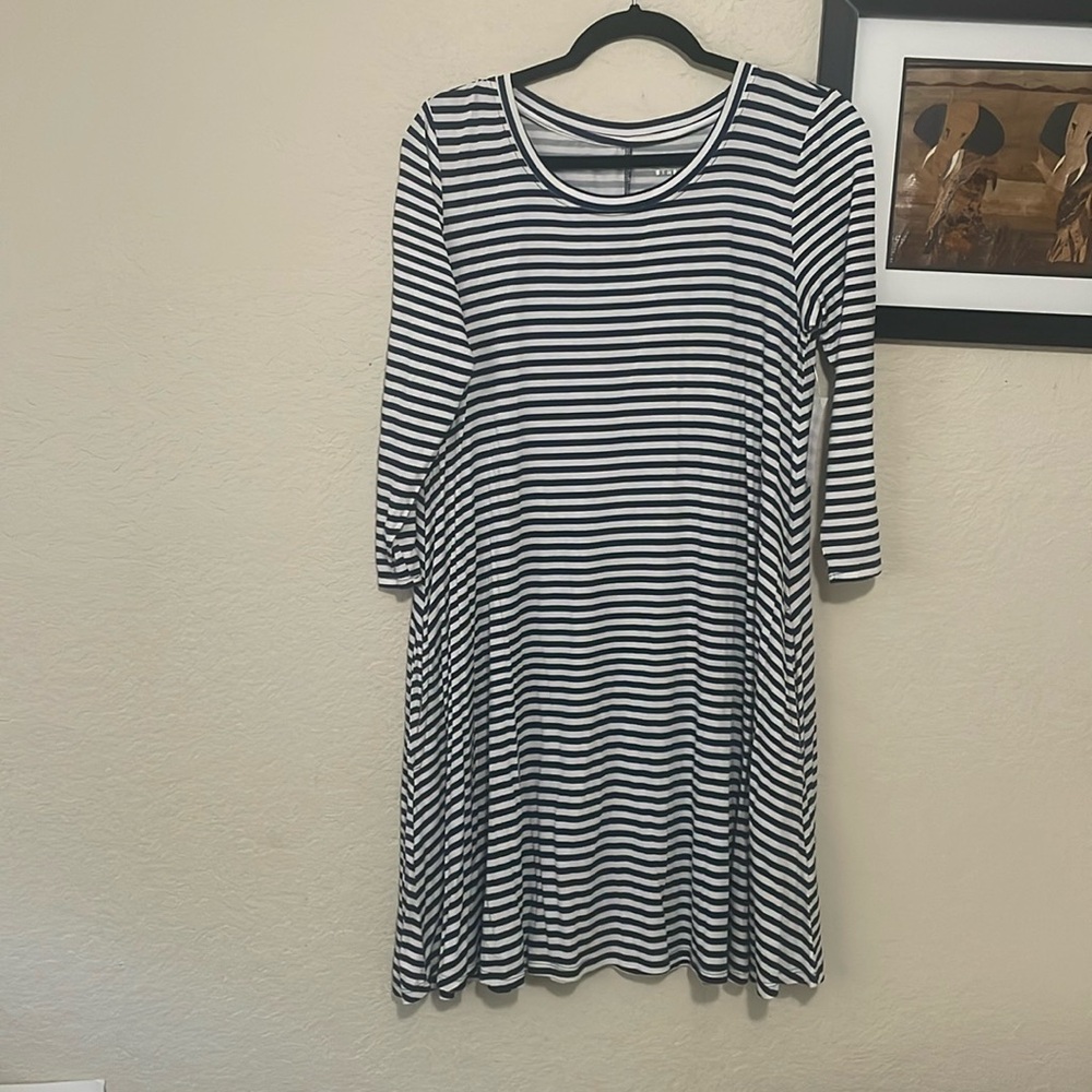 Wear with sneakers or sandals